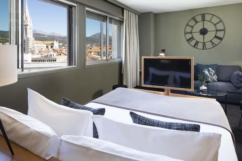 Mon Hotel A Gap Eksteriør billede